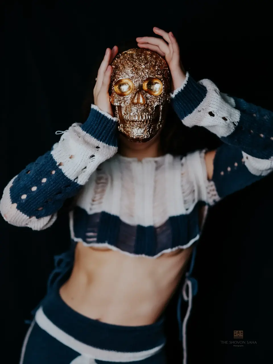 Aa Leeza Skull Post2 2. Portraits, editorial, available light.