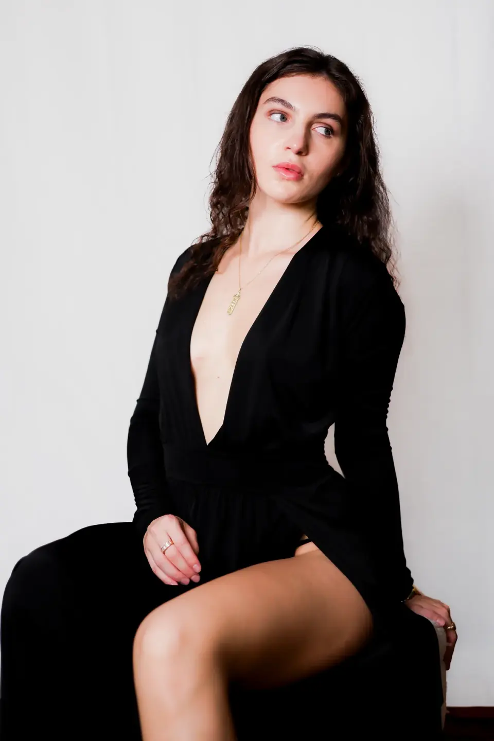 Leeza 11. Portraits, editorial, available light.