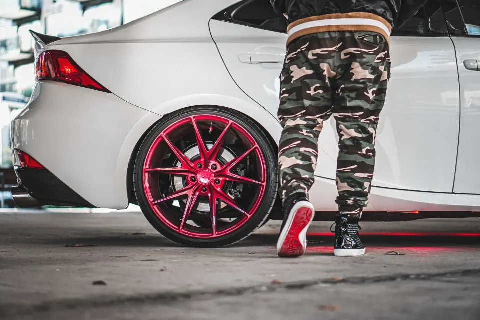 Redwheel. Cars, detail, controlled perspective.